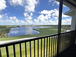 Building Photo - 12140 Wellen Golf St