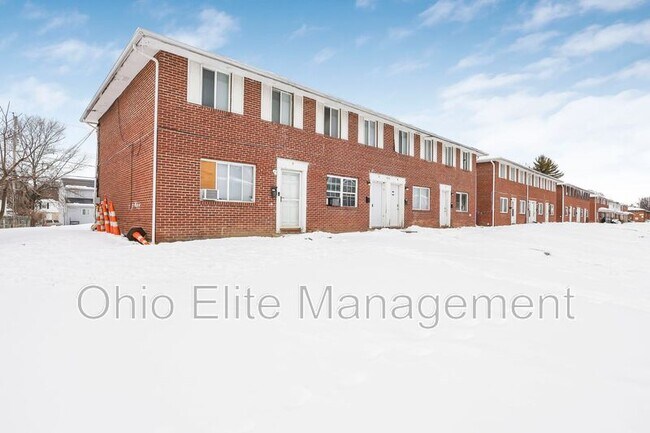 Foto del edificio - 429 Barnett Rd