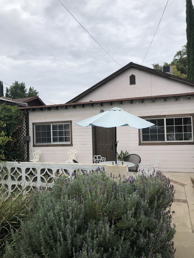 Building Photo - 14548 Killion St