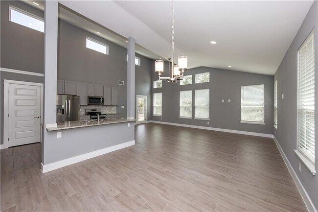 Foto del edificio - 51 Champions Cir