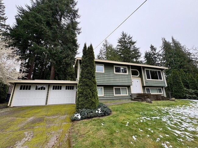 Building Photo - Redmond Home