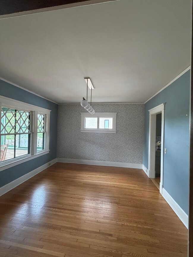 Building Photo - 3029 Humboldt Ave S