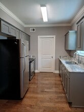 Building Photo - 438 Walker Cir