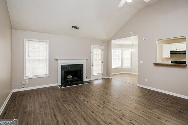 Building Photo - 827 New England Ct