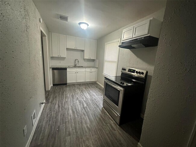 Foto del edificio - 3930 Florinda St