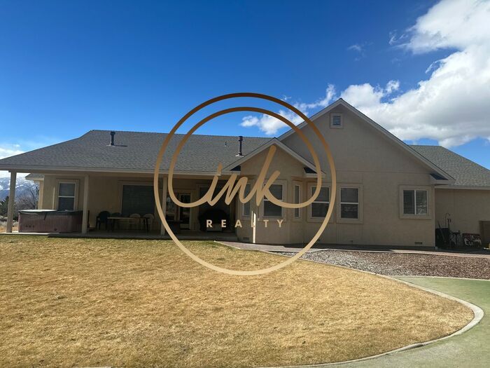 Foto del edificio - Gorgeous Gardnerville home