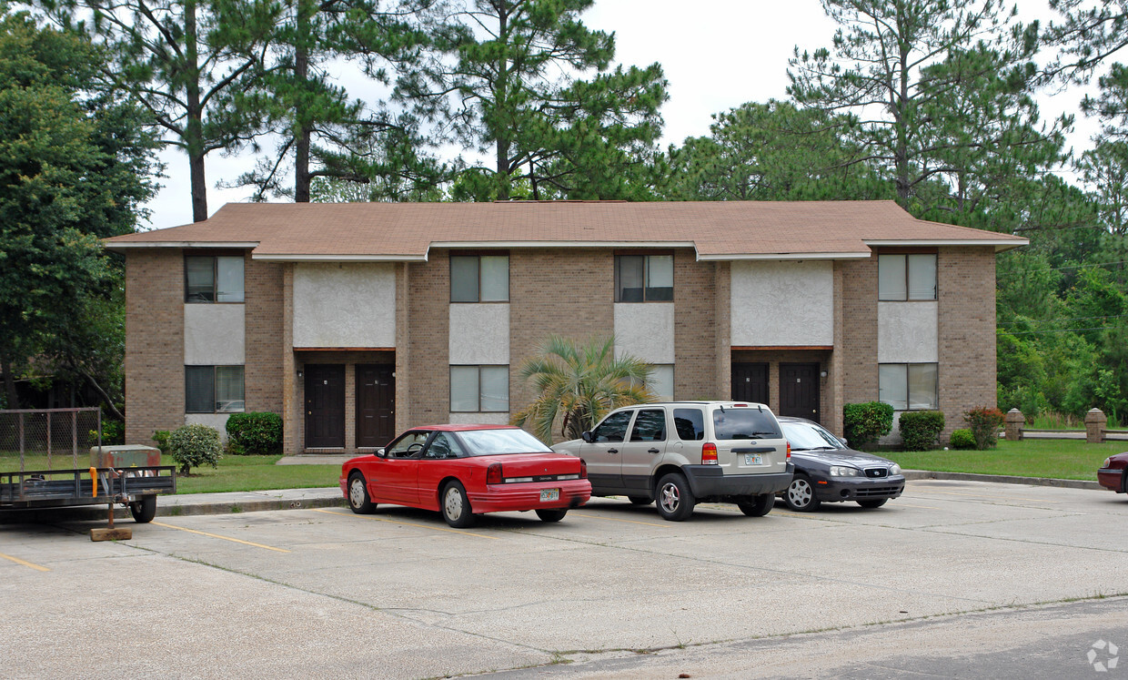 Building Photo - Calloway Manor