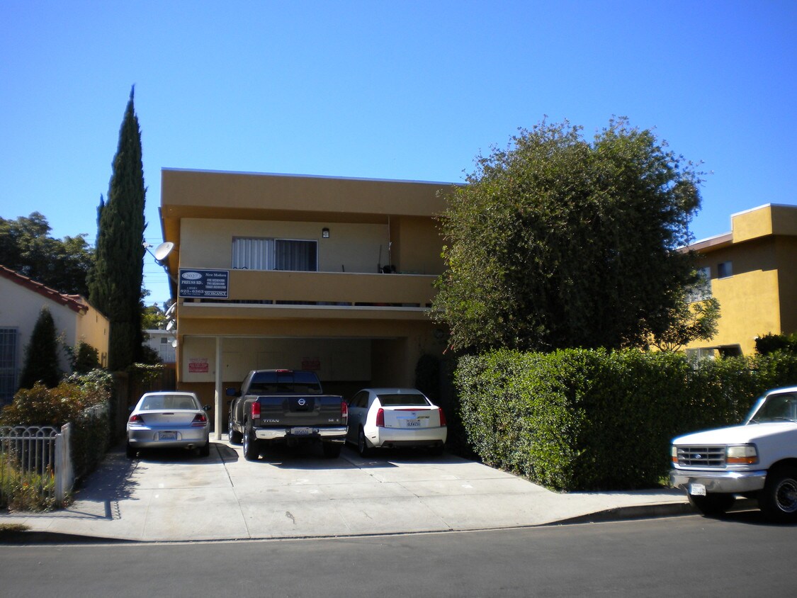 Foto principal - 2027 Preuss Rd #5 & #9