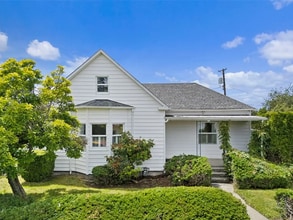 Building Photo - 7640 S Yakima Ave
