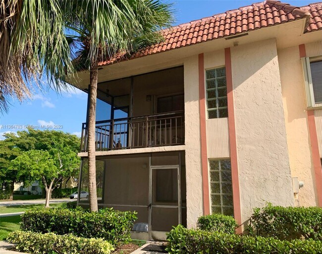 399 Lakeview Dr Unit 101, Weston, FL 33326 Condo for Rent in Weston