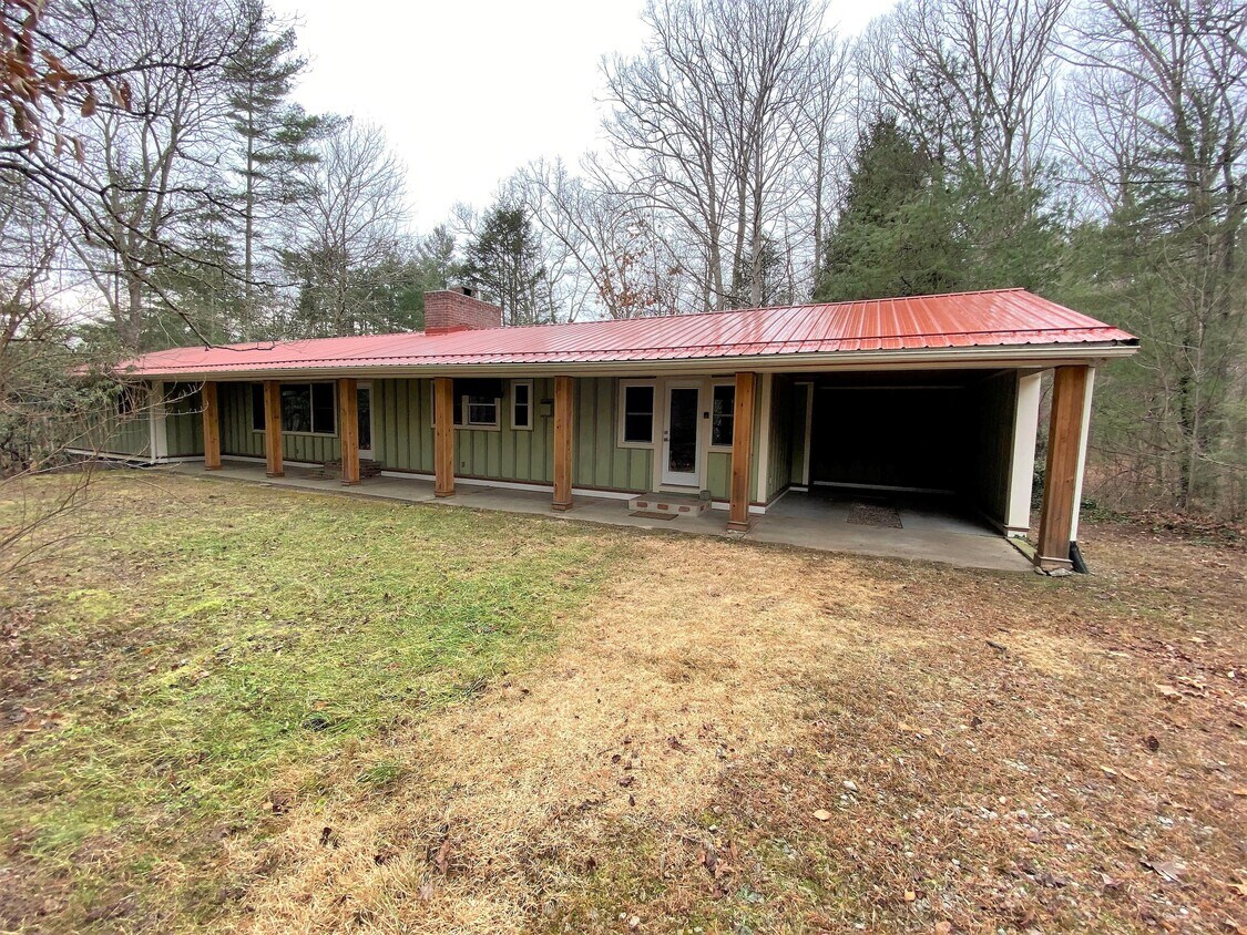 Primary Photo - 16 Rainbow Ridge Rd