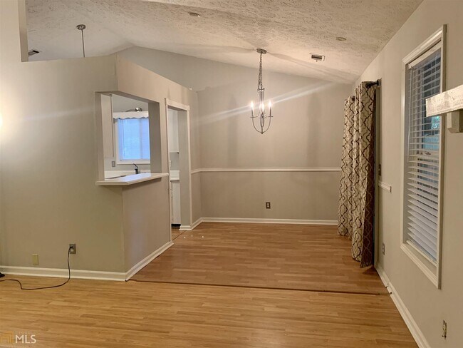 Building Photo - 401 Rockingham Ln