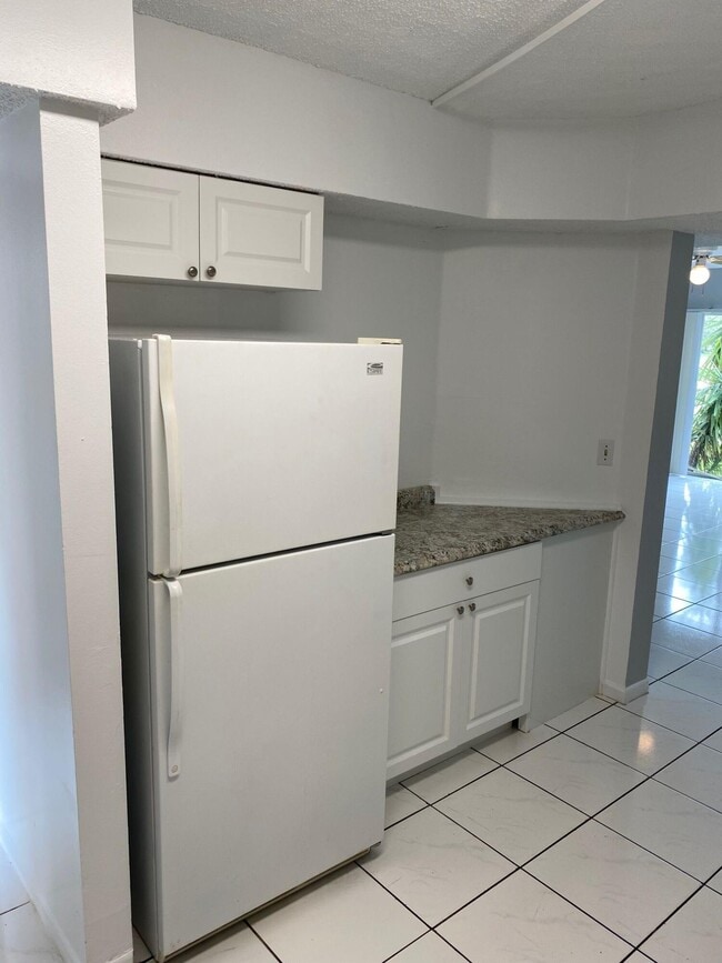 Building Photo - 11405 NW 35th St