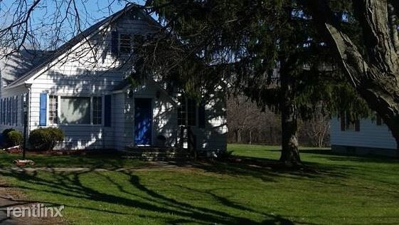 Foto principal - 3009 N Genesee St