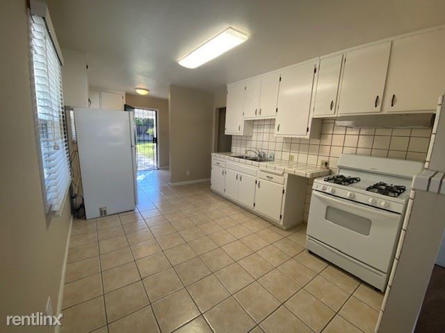 Foto del edificio - 3 br, 1 bath House - 2176 Lausett Avenue