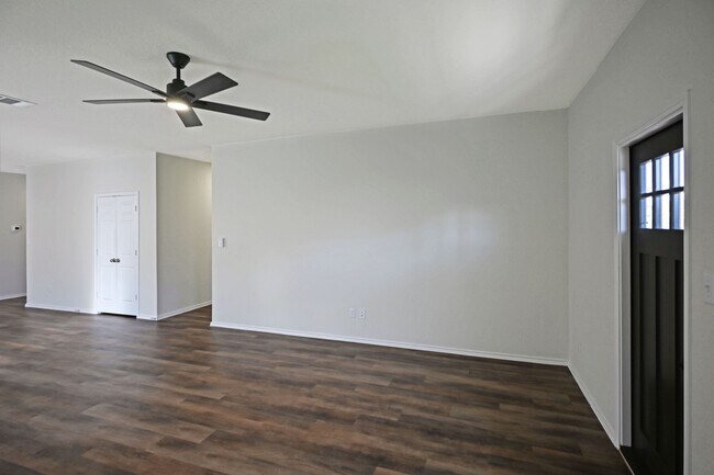 Foto del edificio - 963 Steeplebush