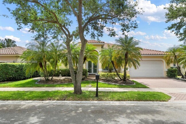 Building Photo - 5 br, 3 bath House - 3059 Lakewood Dr
