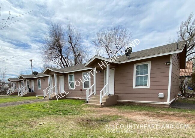 Photo - 944 SE 14th St Apartment