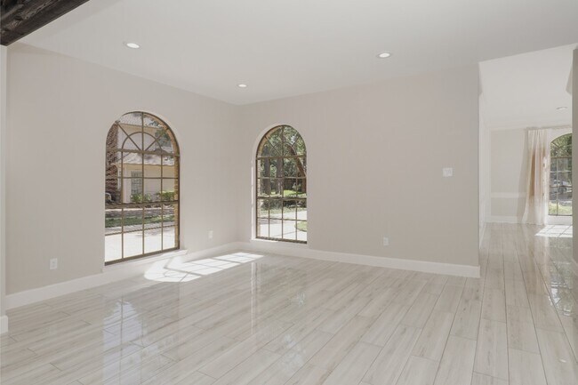 Foto del edificio - 24 Hornsilver Pl