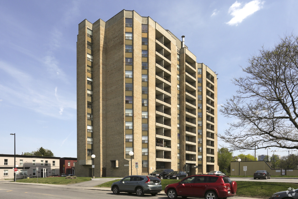 Primary Photo - 110 Boteler St
