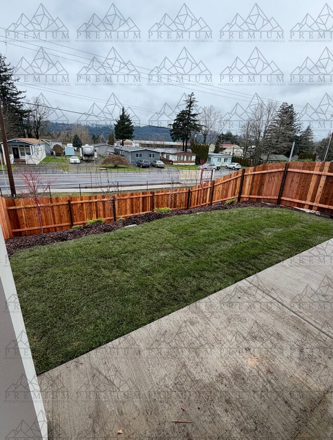 Foto del edificio - 3 BED 2.5 BATH NEW BUILD!