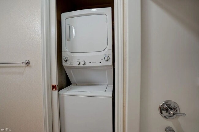 Foto del edificio - "Cozy 1-Bedroom Retreat in San Marcos – Perfectly Sized at 651 Sq Ft on Burleson Street!"