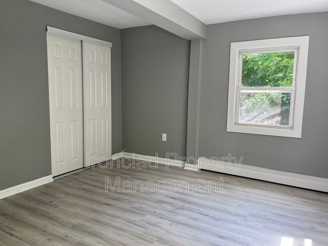 Building Photo - 40 Prospect St