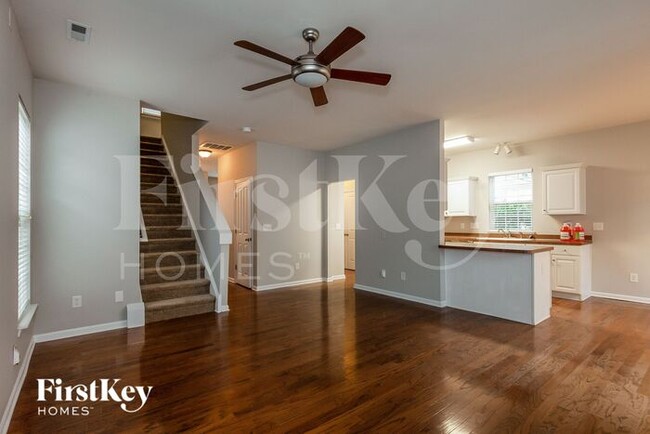 Building Photo - 7923 Baylis Drive