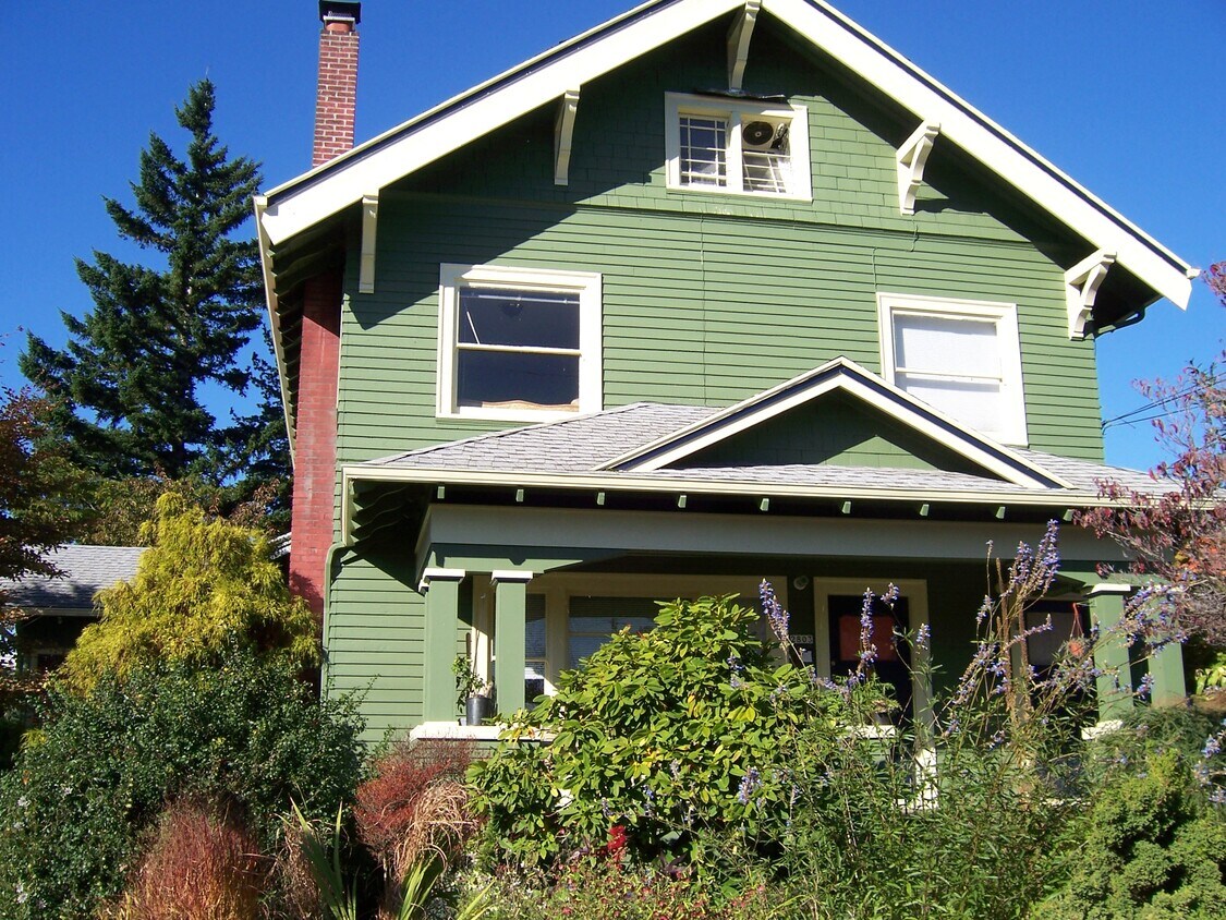 2805 NE 59th Ave Unit Upstairs, Portland, OR 97213 2805 NE 59th Ave