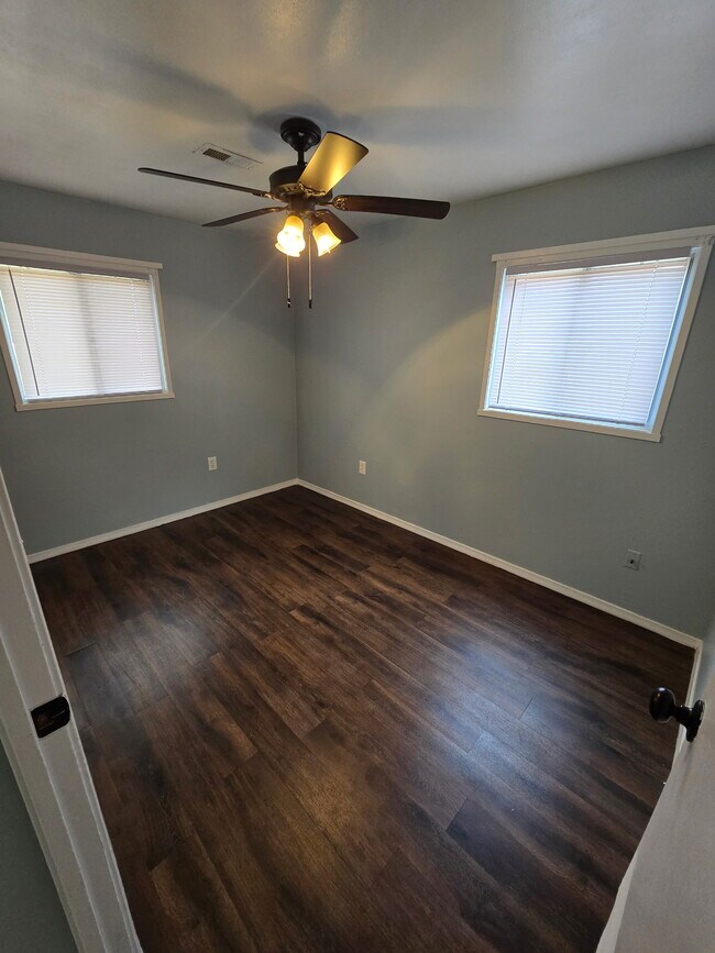 Foto del edificio - 1702 Wakefield Dr NE