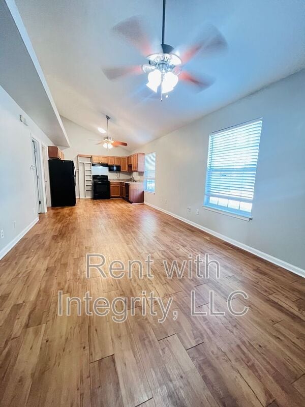 Foto del edificio - 315 E Jennings St