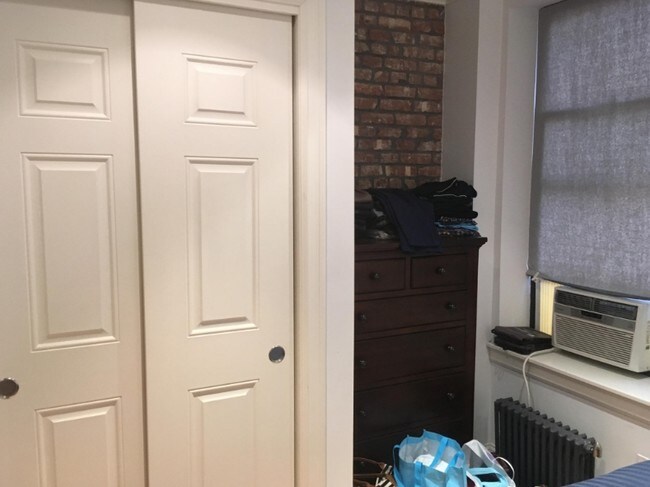 Foto del edificio - 312 E 83rd St