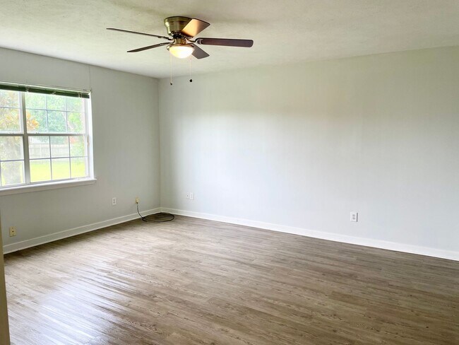 Building Photo - 3/2 Available for Rent in Pearl! (Greenfie...