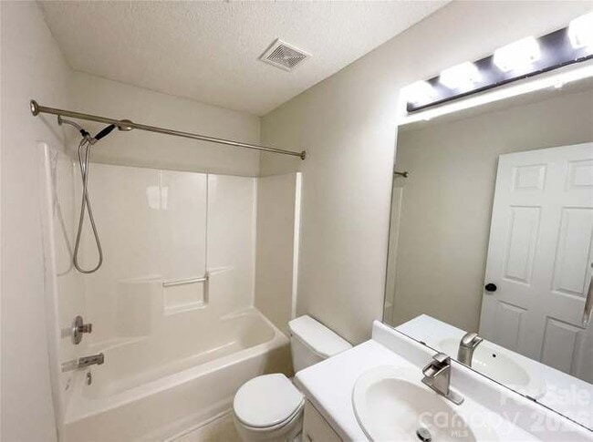 Building Photo - 3309 Arbor Pointe Dr