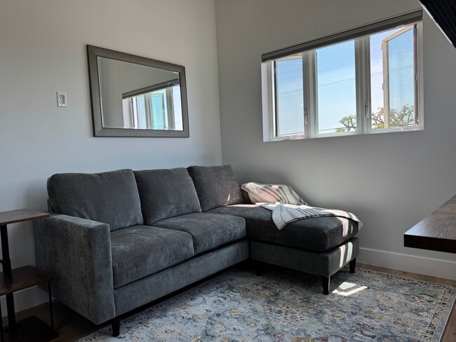Living - 7900 El Manor Ave
