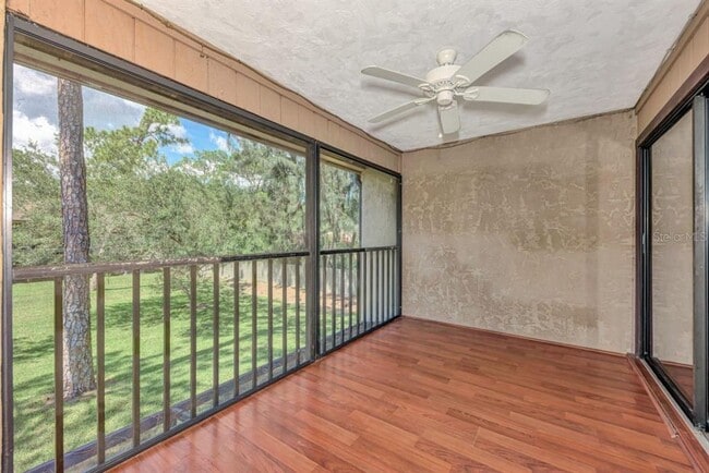Foto del edificio - 5645 Summerside Ln