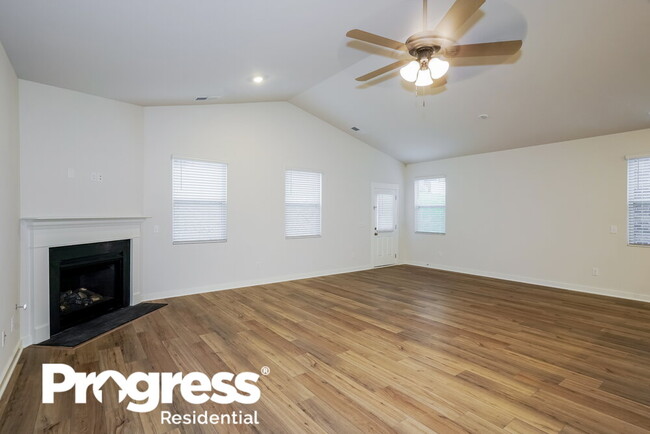 Building Photo - 615 Snapdragon Ln
