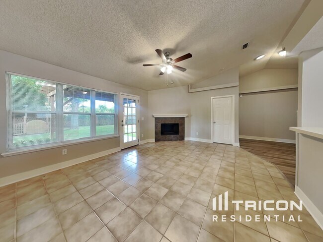 Building Photo - 2169 Khaki Ct