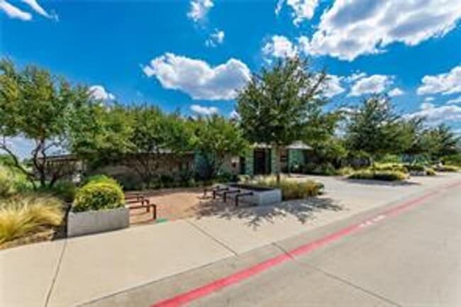 Building Photo - Another chance to own this warm and inviti...