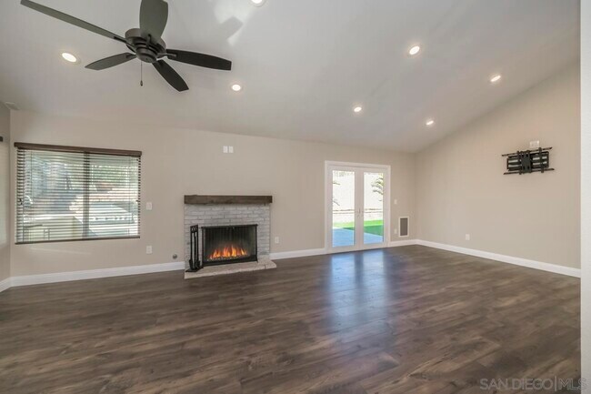 Building Photo - 10224 Pebble Beach Dr