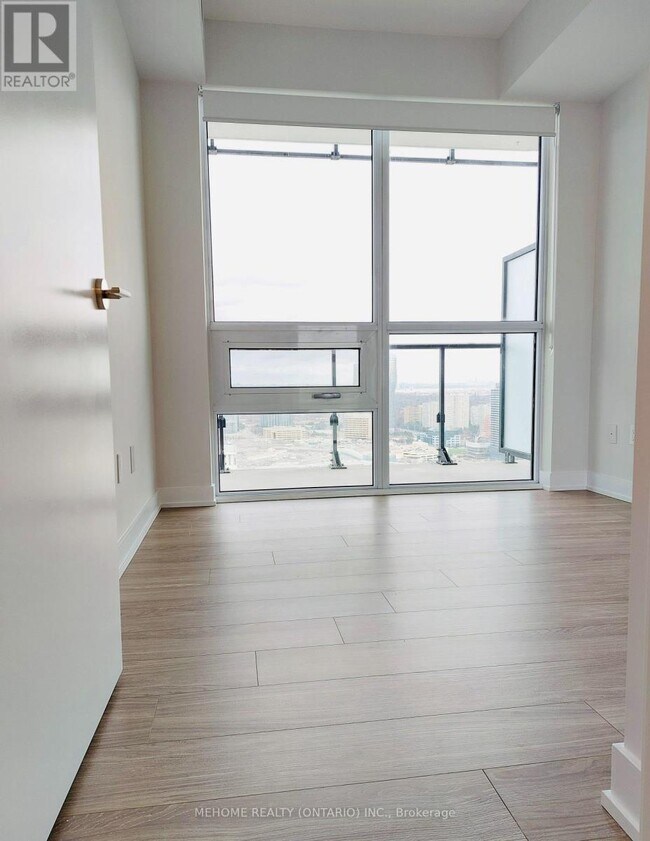 Building Photo - 4130-4130 Parkside Village Dr
