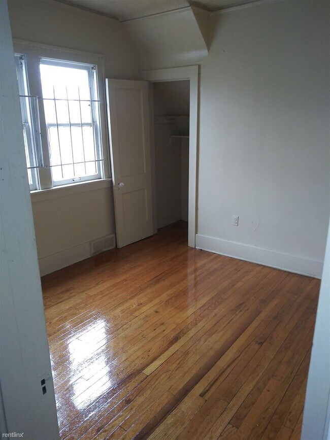 Building Photo - 4 br, 2 bath House - 12071 BIRWOOD