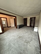 Building Photo - 230 S Washington St