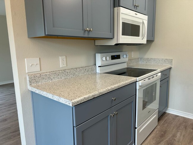 Building Photo - 766 Rosa Parks Cir