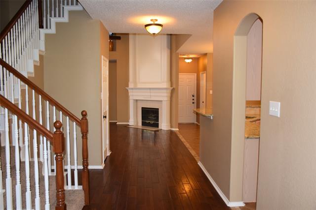 Building Photo - 2011 Londonderry Dr