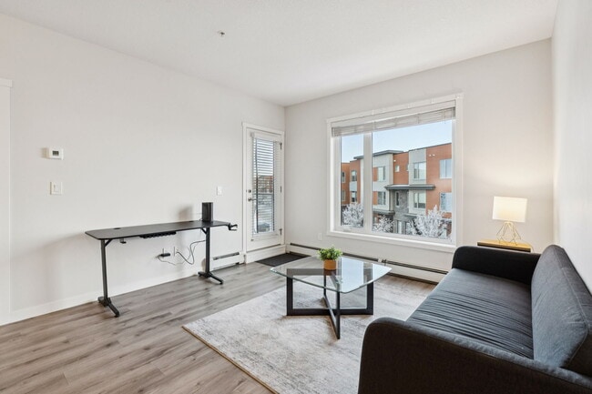 Building Photo - 71 Shawnee Cmn SW