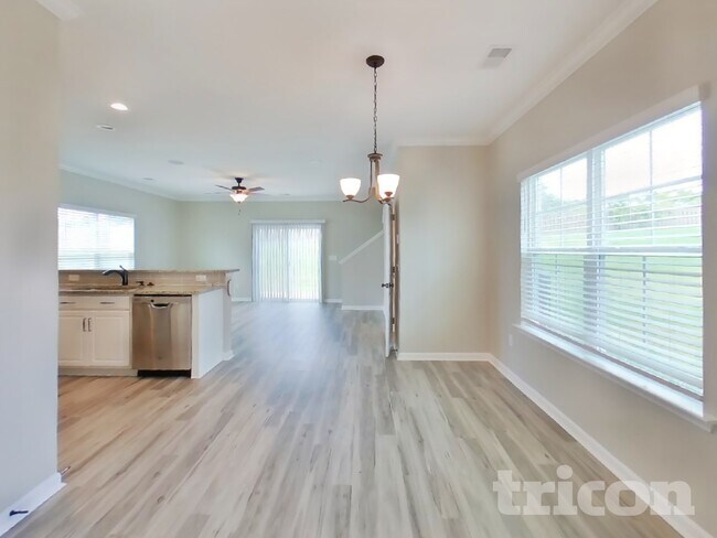 Foto del edificio - 437 N Ivestor Ct