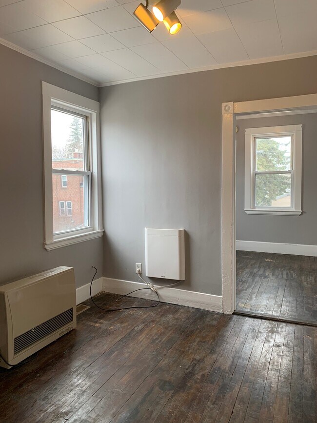 Building Photo - 7 Speirs St