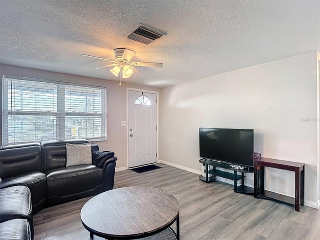 Building Photo - 5533 Riddle Rd