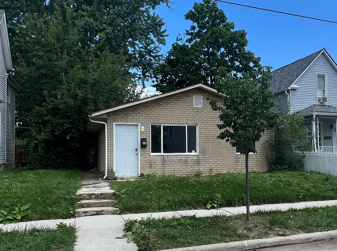 Primary Photo - 48-50 N Eureka Ave